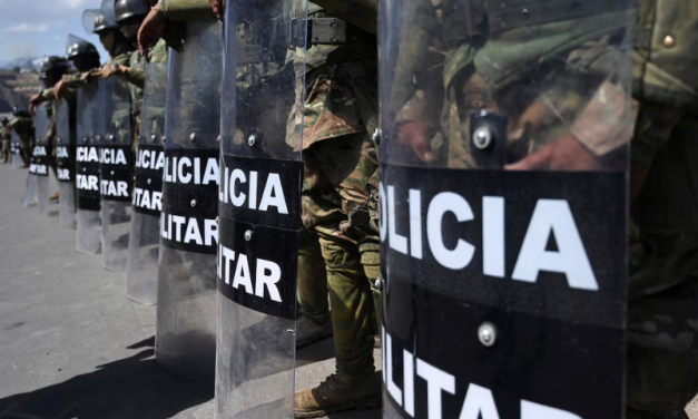 La Policía de Bolivia detuvo a 66 manifestantes en un operativo contra los bloqueos de vías promovidos por Evo Morales