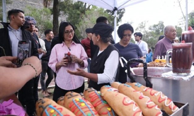 La presidenta de la Asamblea inauguró la feria “Juntos nos Reactivamos” para apoyar a emprendedores