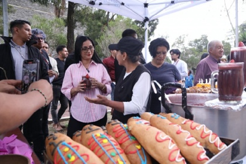 La presidenta de la Asamblea inauguró la feria “Juntos nos Reactivamos” para apoyar a emprendedores