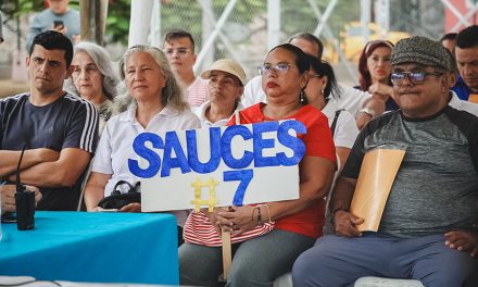 Vecinos de Sauces 6, 7 y 9 fueron informados sobre las obras que se ejecutarán en su sector como parte del programa “Barrio de Todos”