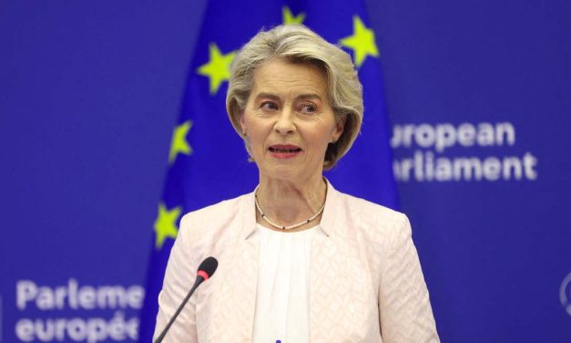 Populares, socialistas y liberales pactan desbloquear el voto de la nueva Comisión de Von der Leyen