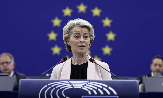 La Eurocámara da luz verde a la nueva Comisión Von der Leyen con Ribera como vicepresidenta