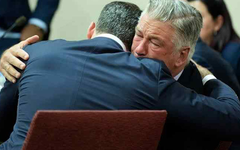 La Fiscalía archiva el caso de homicidio involuntario contra Alec Baldwin