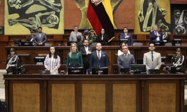 Asamblea garantizará el legítimo derecho a la defensa y la seguridad de la exministra de Energía y Minas, Andrea Arrobo, en el juicio político