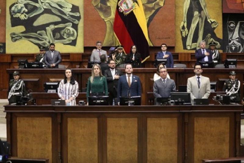 Asamblea garantizará el legítimo derecho a la defensa y la seguridad de la exministra de Energía y Minas, Andrea Arrobo, en el juicio político