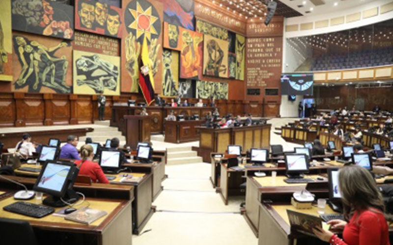 Asamblea tramitó el segundo debate de reforma al COOTAD, respecto a planes locales de seguridad y legalización de tierras