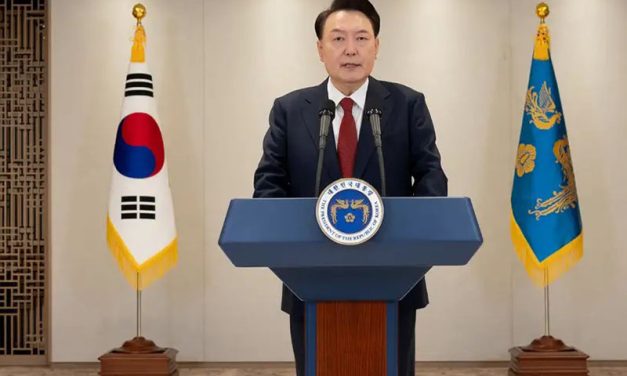 Presidente de Corea del Sur defiende polémica Ley Marcial