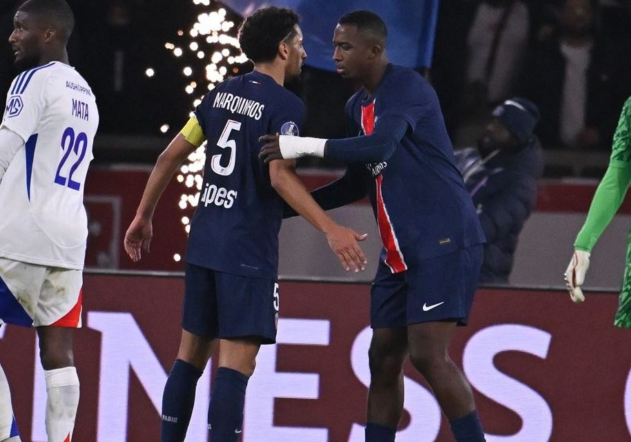 Willian Pacho estuvo presente en la victoria del PSG ante Mónaco