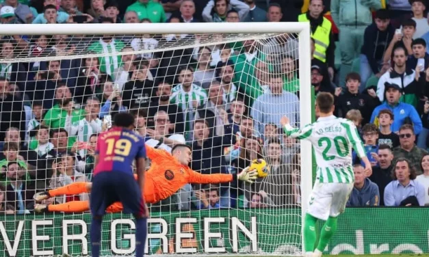 El Betis rescató un empate sobre el final frente al Barca