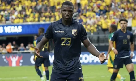 Moisés Caicedo, entre los jugadores más rentables del mundo según estudio