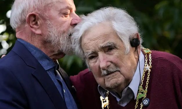 Lula y Petro condecoran a “Pepe” Mujica en visita a Uruguay