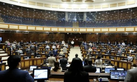 Asambleístas no votaron por reforma que sanciona ‘camisetazos’