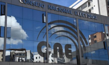 Candidatos en funciones públicas deben acogerse a licencia obligatoria, no tienen de otra