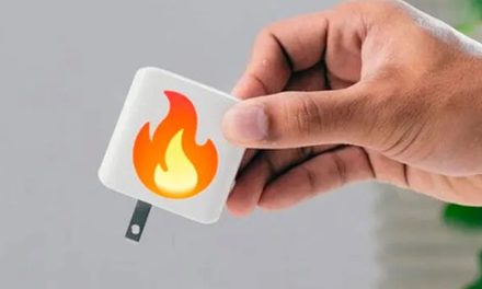 ¿El cargador de tu teléfono se calienta demasiado? Esto debes hacer para evitar un incendio