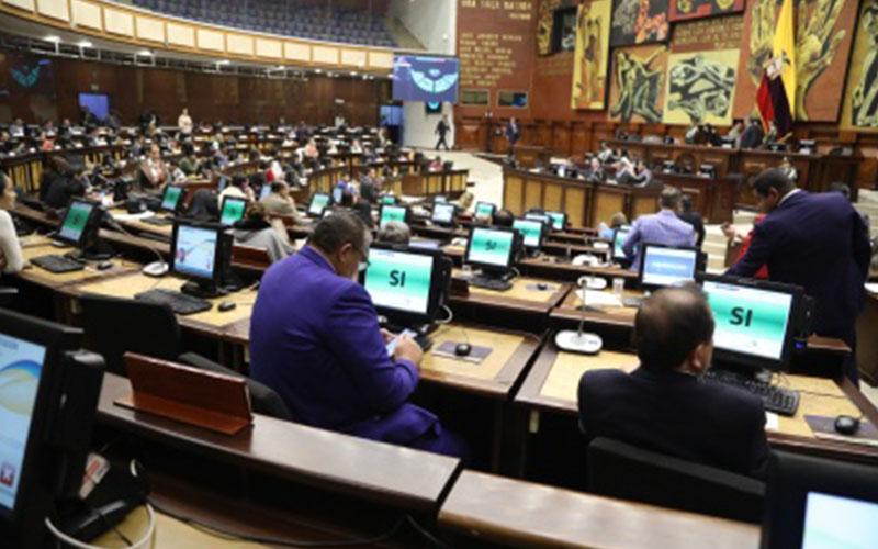 Asamblea conformó la Comisión Ocasional que analizará la reforma parcial a la Constitución, referente al financiamiento de partidos políticos