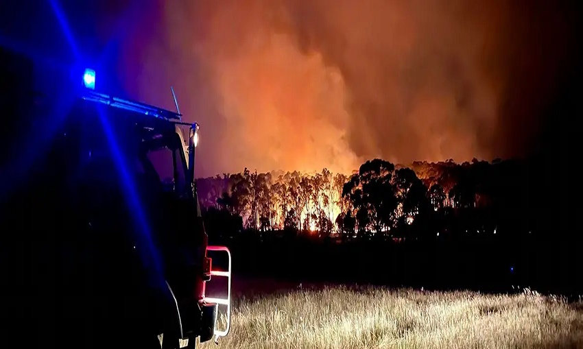 Ordenan evacuaciones por incendios sin control en Australia