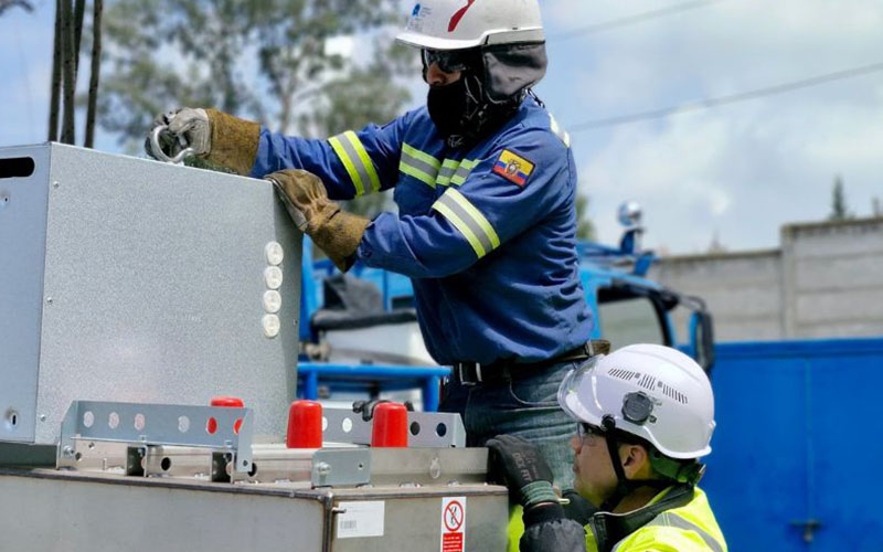 Industria ecuatoriana seguirá enfrentando apagones