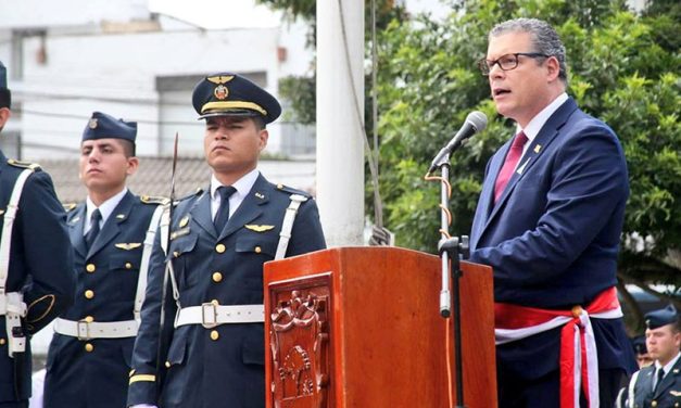 Denuncian penalmente a ministro peruano que llamó “ratas” a protestantes fallecidos