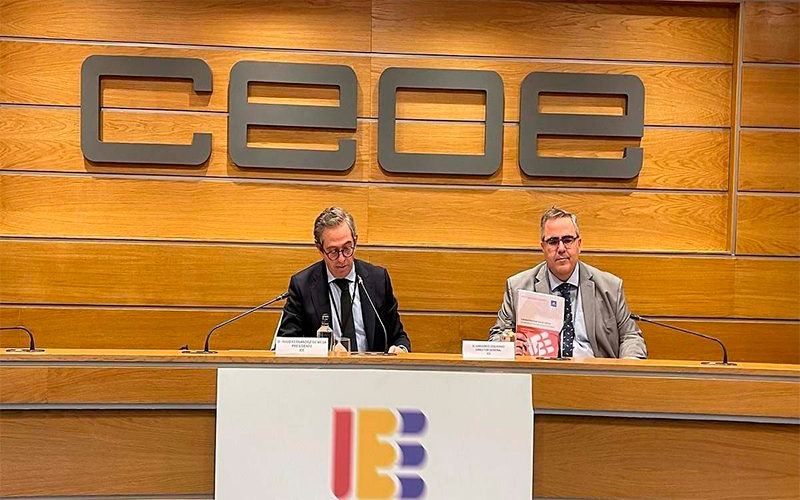 El IEE propone adaptar la normativa sobre contratación y despidos a las pymes