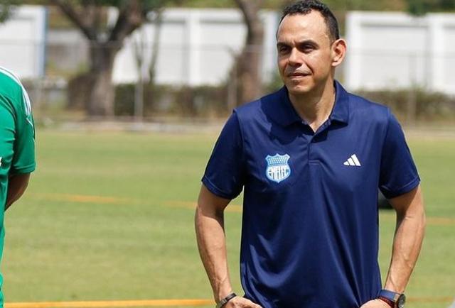 Óscar Cortez renunció a su cargo de director deportivo en Emelec