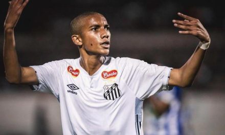 BRASIL | Mientras su padre sigue en la cárcel, el hijo de Robinho ilusiona a Santos con 17 años