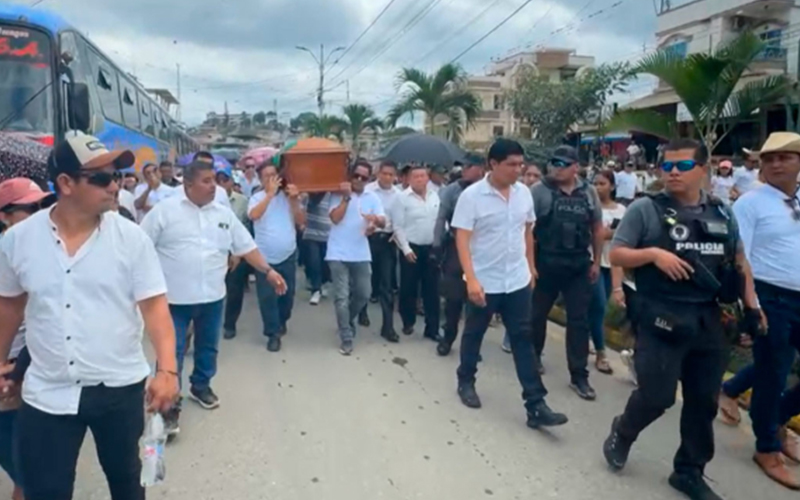 AME declara luto por asesinato de Eber Ponce y piden revisar seguridad de alcaldes