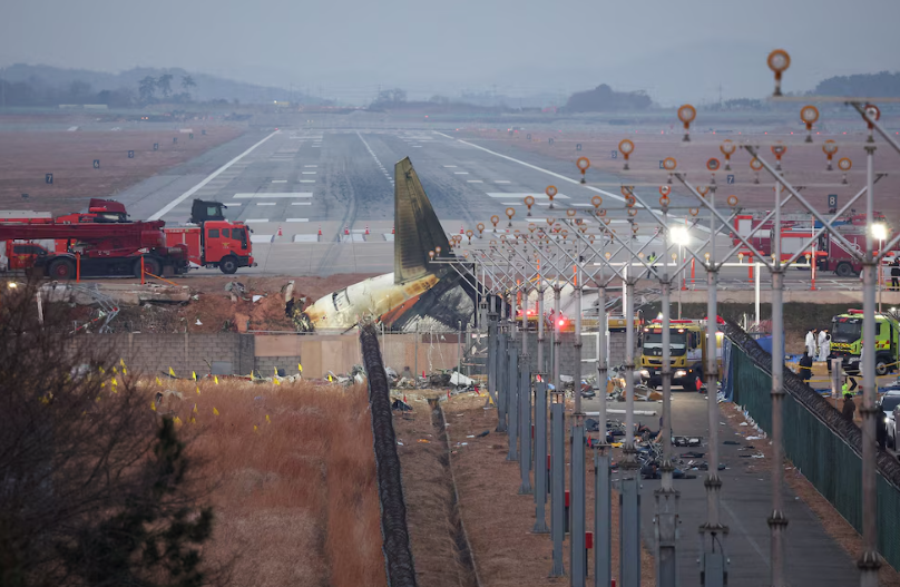 El Gobierno de Corea del Sur indicó que las cajas negras del avión de Jeju Air dejaron de funcionar antes de estrellarse