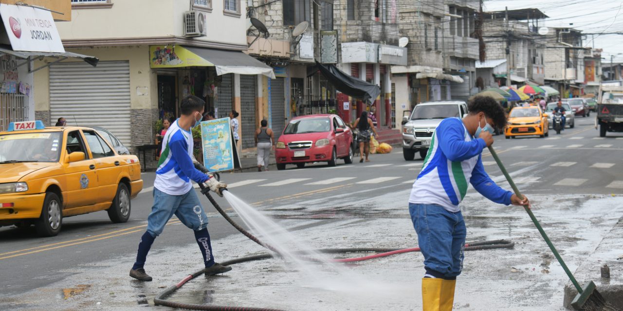 Limpieza profunda permitió la  recolección de 6 toneladas de basura  desde la Av. 25 de Julio hasta sector de  las Malvinas