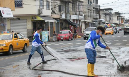 Limpieza profunda permitió la  recolección de 6 toneladas de basura  desde la Av. 25 de Julio hasta sector de  las Malvinas