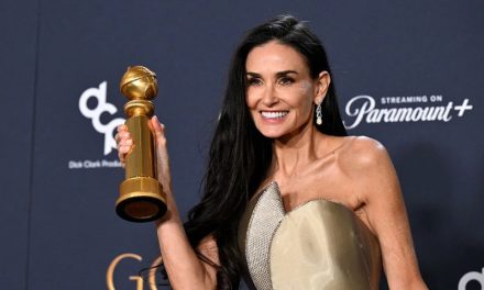 “Es la primera vez que gano algo como actriz”: este fue el conmovedor discurso de Demi Moore tras ganar el Globo de Oro