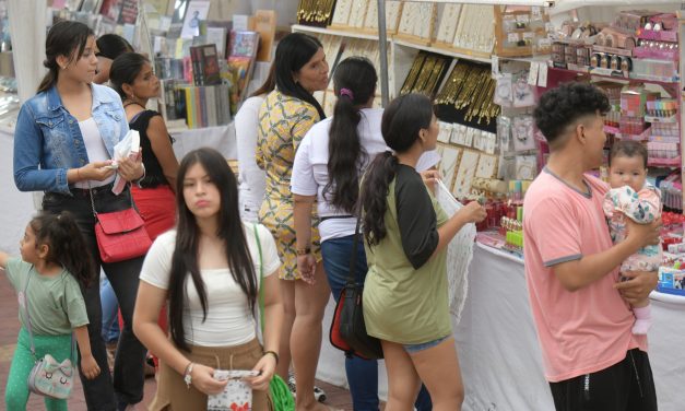 Diversión familiar y ferias en el Malecón  2000, cautiva a propios y a visitantes de  otras ciudades