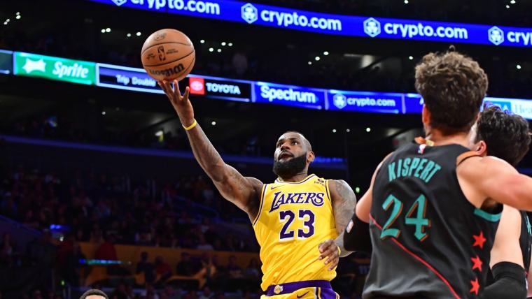 NBA | A los 40 años, LeBron James sumó otro triple-doble para Los Angeles Lakers e igualó a Karl Malone