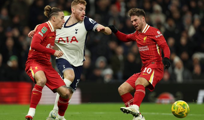 Tottenham venció al Liverpool en la ida de la semi de la Copa de la Liga