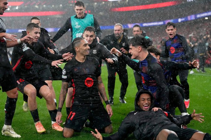 Champions League: El Barcelona remontó y venció al Benfica en un partido vibrante