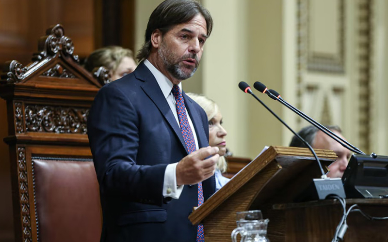 Luis Lacalle Pou fue electo senador, pero no asumirá su banca: qué hará cuando deje la Presidencia