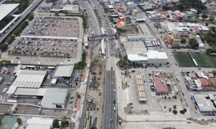 Cierre nocturno para la instalación de  vigas en la Av. de Las Américas