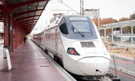 Un fallo informático paraliza los trenes Talgo Avril que unen Madrid con Galicia