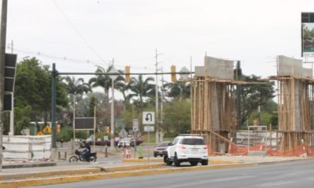 Hormigonado de paso peatonal requiere cierre total nocturno en la vía a la Costa