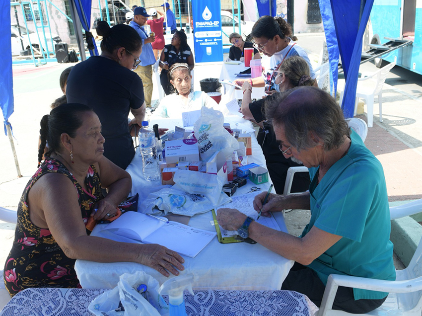 ‘Alcaldía en tu Barrio’ brindó atención médica a más 1.600 moradores de cooperativa Lisita, en Guasmo Sur