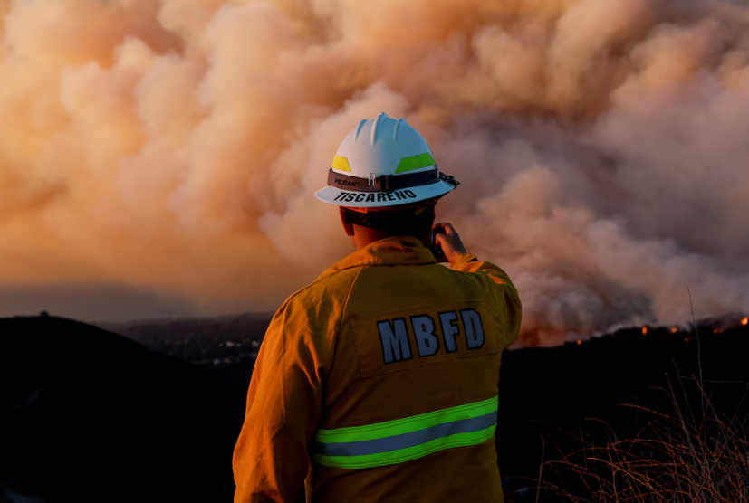 Bomberos de California advirtieron hace un mes que recortes de presupuesto afectarían lucha contra incendios