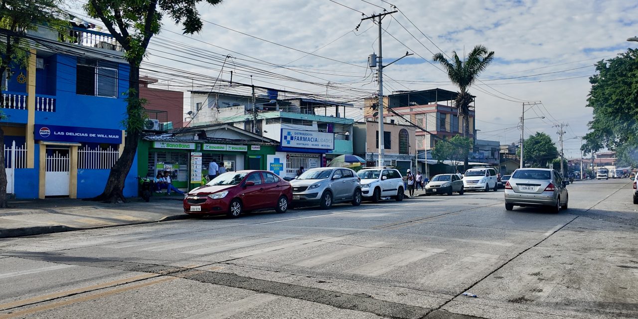 Se activarán cierres parciales para el  mantenimiento vial junto al Hospital del IESS