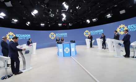 Preguntas sin respuestas y ataques personales, el debate presidencial 2025 deja deudas pendientes