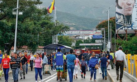 Venezuela cierra la frontera con Colombia durante 3 días por una “conspiración internacional”