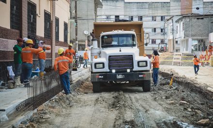 Avanza obra integral de pavimentación  en calle Maldonado