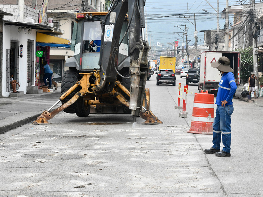 Inicia intervención de más de 6 kilómetros de calles en Mapasingue Este