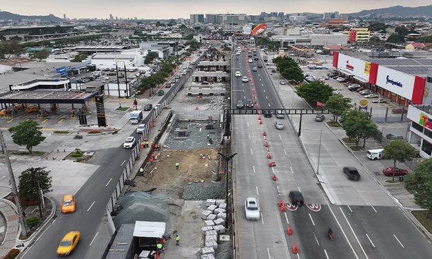 Municipio de Guayaquil activará trabajos nocturnos para montaje de vigas en paso elevado de la Av. de Las Américas