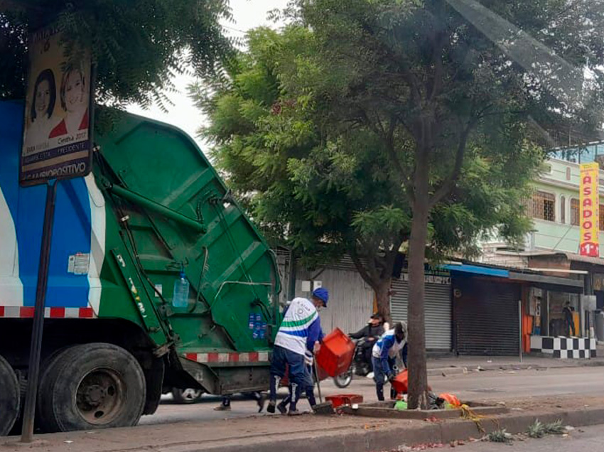 Limpieza profunda permitió la recolección de 6 toneladas de desechos sólidos en la Av. Modesto Luque