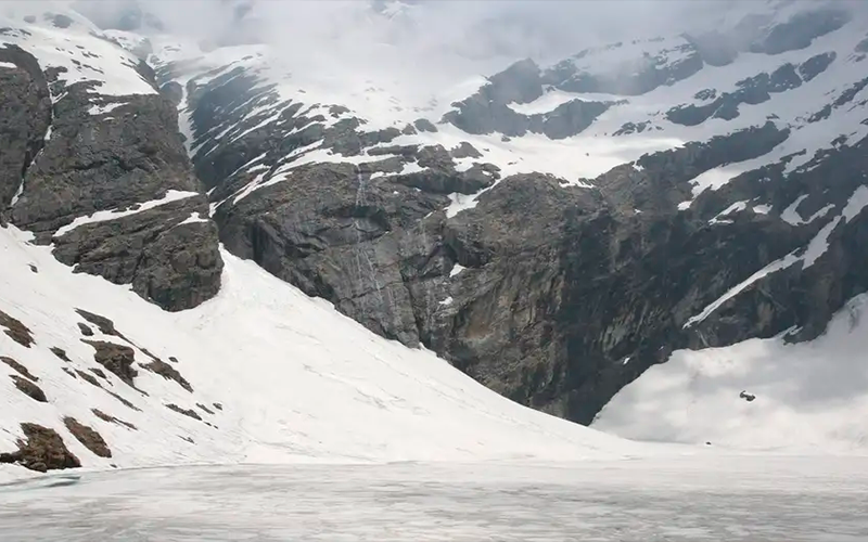 Al menos 41 desaparecidos tras avalancha de nieve en India