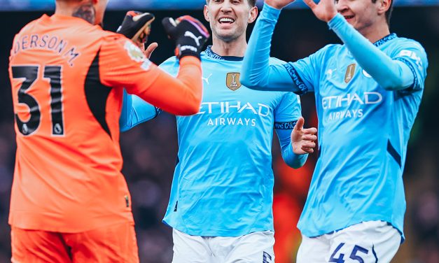 Goleada del Manchester City en la Premier con triplete del egipcio
