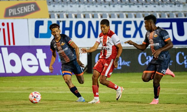 Libertad rescató el empate ante Técnico Universitario